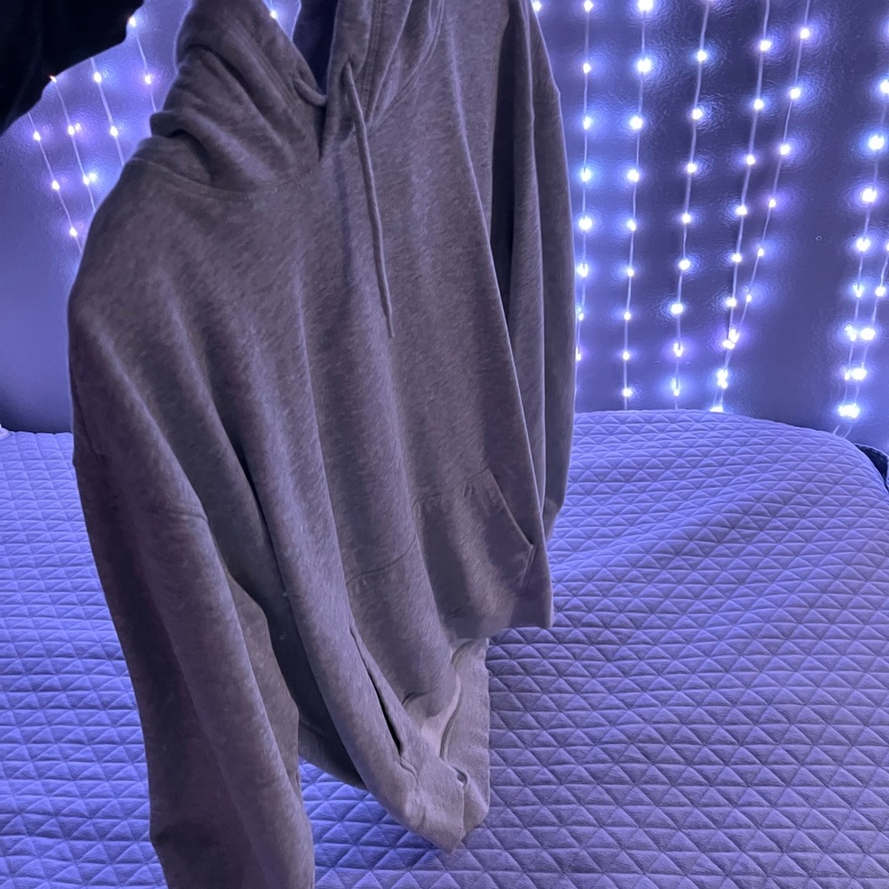 Big loose fitting gray hoodie from H&M
